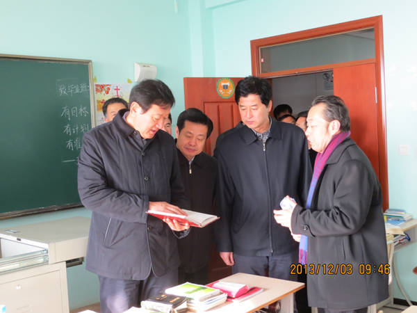 省政府副省长潘利国到东北神学院调研